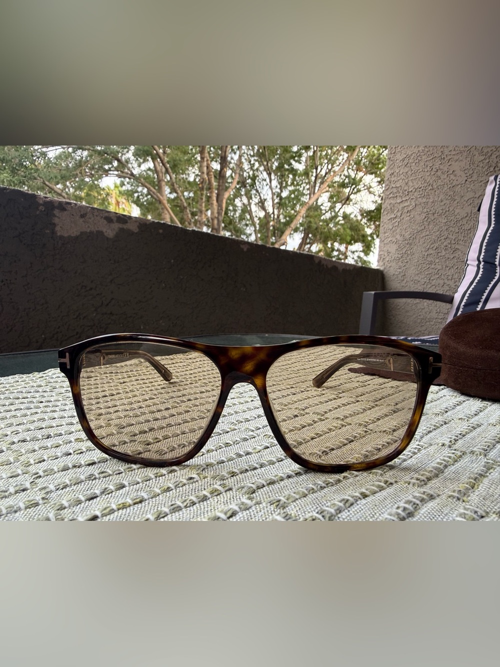 Tom Ford  TF1081 52E Photochromic Havana Sunglasses 58mm + Case